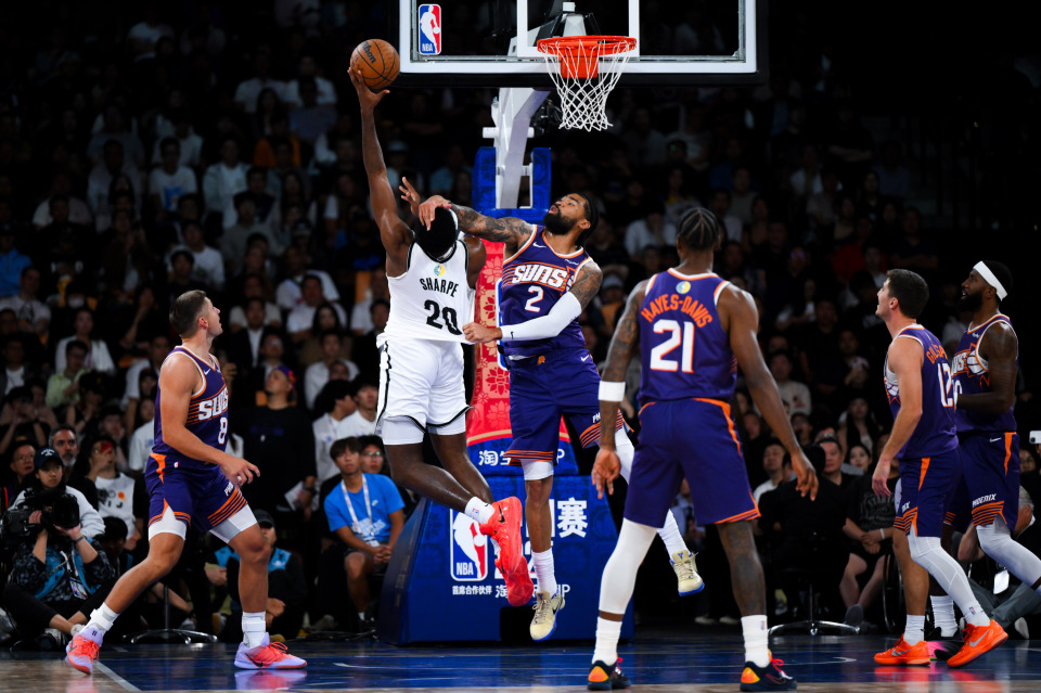 太阳队球员, 理查兹, ed