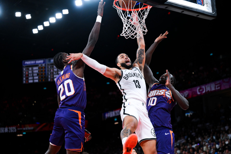 com, 曾凡博在比