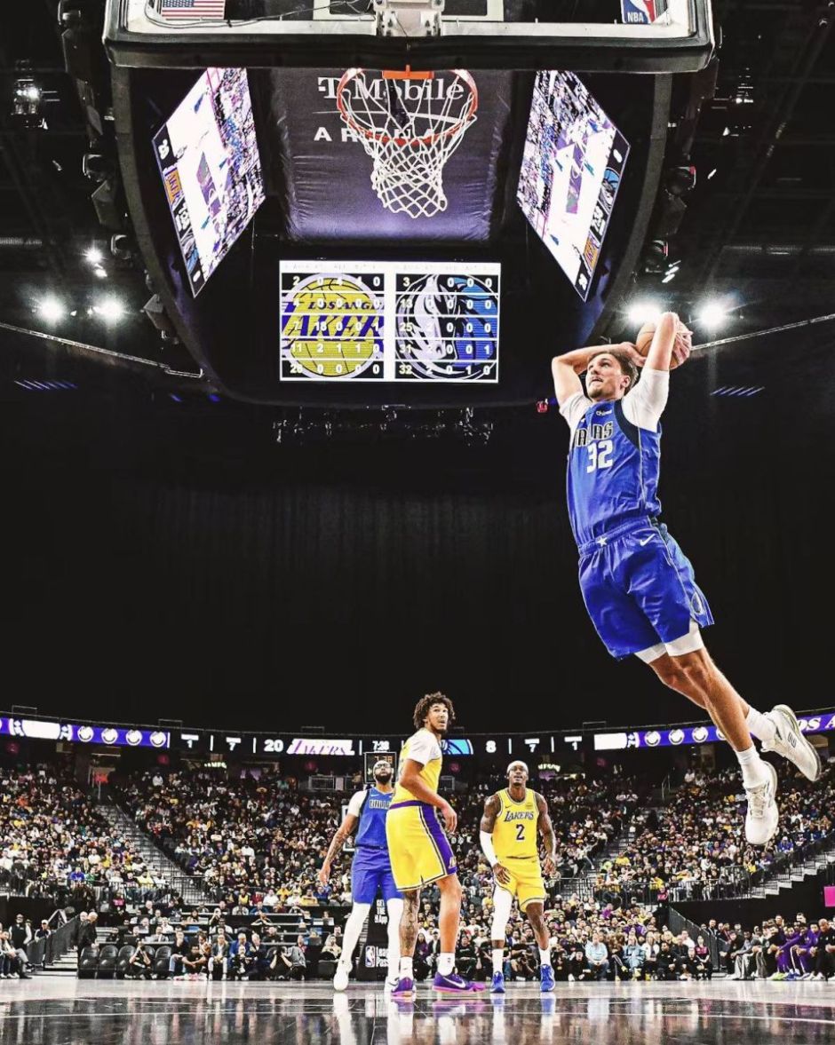 遭独行侠逆, 人得分上双, src