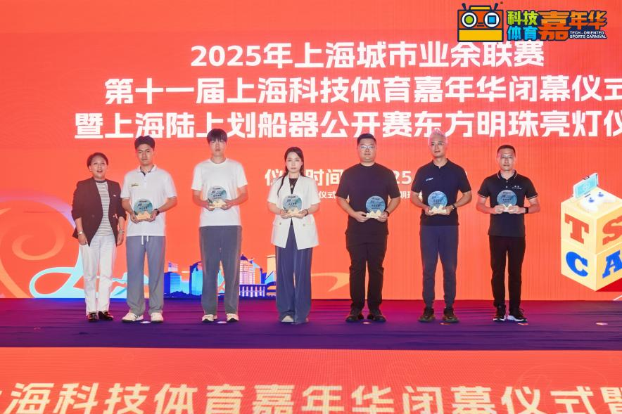 更传递出上 更传递出上